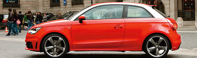 Фирма Audi предложила флагманский седан A8L с четырьмя цилиндрами